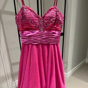 Adrianna Papell Collection evening dress